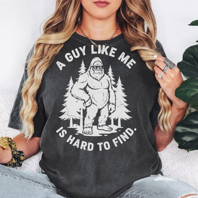 T-shirt Conception Graphique de Big Foot avec des Lunettes (Créateur téléchargé)