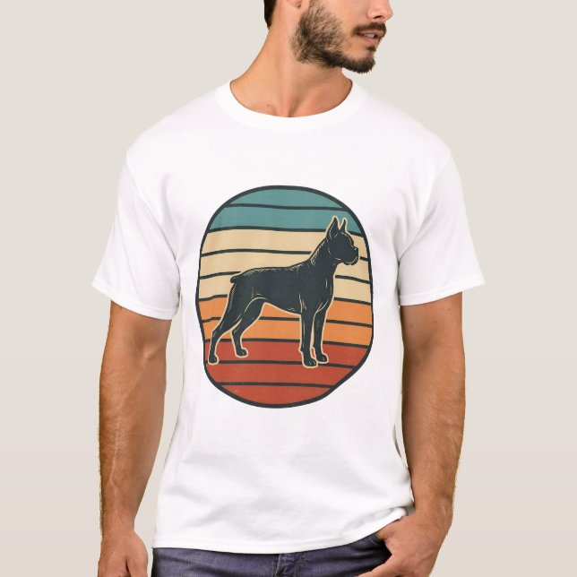 T-shirt Conception vectorielle de gravure de chien Boxer v (Devant)