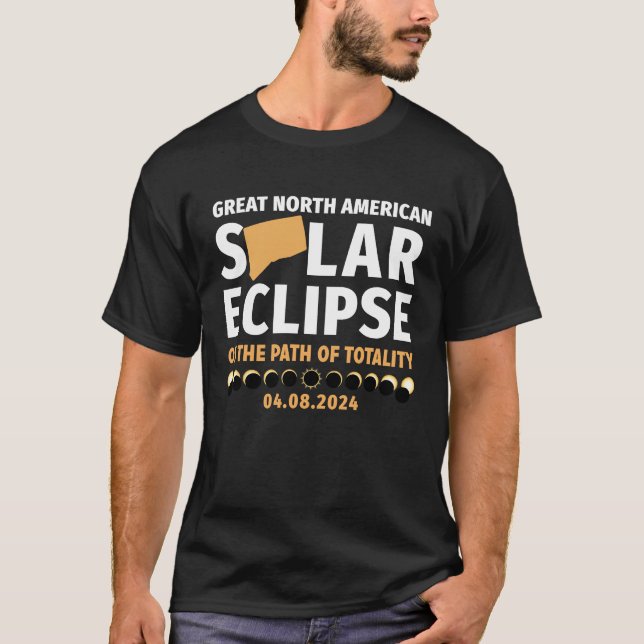 T-shirt Connecticut On The Path Of Totality Solar Eclipse  (Devant)