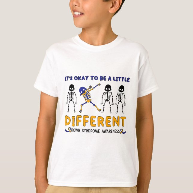 T-shirt Conscience Du Syndrome À Bas D'Être Un Peu Différe (Devant)
