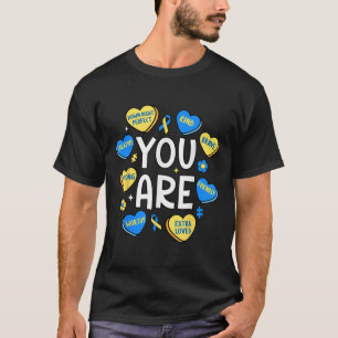 T-shirt Conscience du syndrome de Down Coeur de bonbons po
