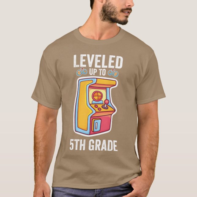T-shirt Console de jeu de niveau supérieur pour élèves de  (Devant)