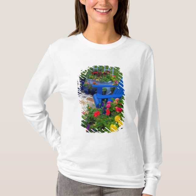 T-shirt Conteneur Jardin avec chaise bleue dans notre (Devant)