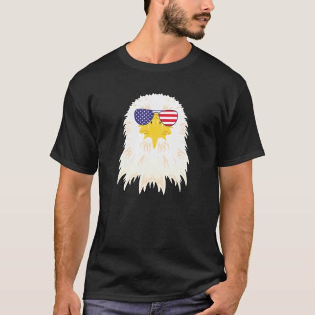 T-shirt Cool Bald Eagle Portant Drapeau Usa Lunettes de so (Devant)