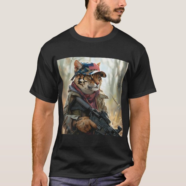 T-shirt Cool MAGA Big Cat avec pistolet et Camouflage AMÉR (Devant)