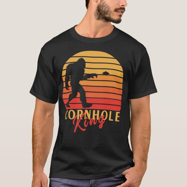 T-shirt Cornhole King Sasquatch Sacs Jeu de lancer pour Co (Devant)