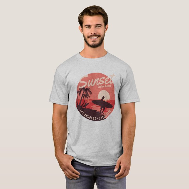 T-shirt Coucher de soleil du paradis du surf (Devant entier)