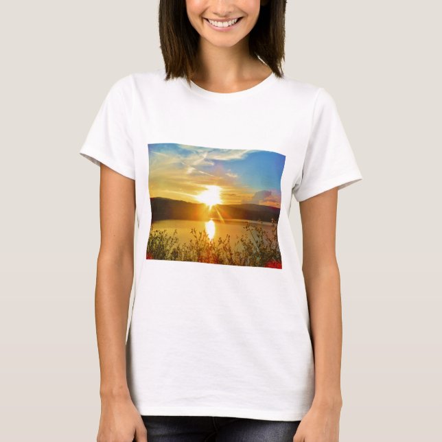 T-shirt Coucher de soleil sur le lac Arrowhead (Devant)
