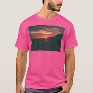 T-shirt Coucher de soleil sur les montagnes Actif