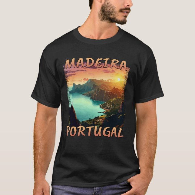 T-shirt Coucher de soleil sur Madère, Portugal dans le sty (Devant)