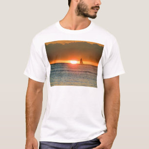 T-shirt Coucher du soleil de Waikiki avec la silhouette de