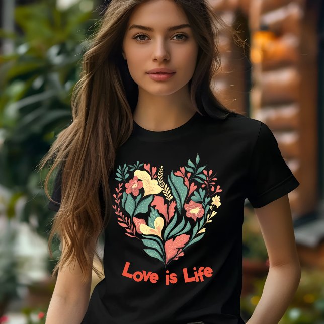 T-shirt couleur et noir du coeur floral (Créateur téléchargé)