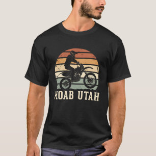T-shirt Coureur de motocross au coucher du soleil sur un v