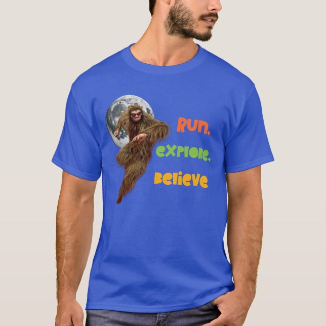 T-shirt Course aventure Sasquatch croyez en la conception (Devant)