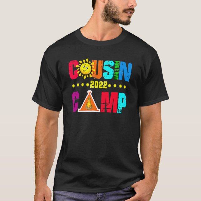 T-shirt Cousin Camp 2022 Camping familial Vacances d'été C (Devant)