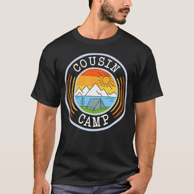 T-shirt Cousin Camp Camper Équipe de Camping Feu de Camp É (Devant)