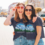T-shirt Coutume Famille Réunion Colorado Montagnes Femme<br><div class="desc">T-shirts pour femmes customisés pour votre séjour d'été ou d'automne dans les montagnes du Colorado ou un beau cabine dans la forêt. Ce tee-shirt cool est orné d'un joli dessin de montagnes enneigées devant des sapins verts. Un grand t-shirt nature pour une famille aimante en plein air pour leur expédition...</div>