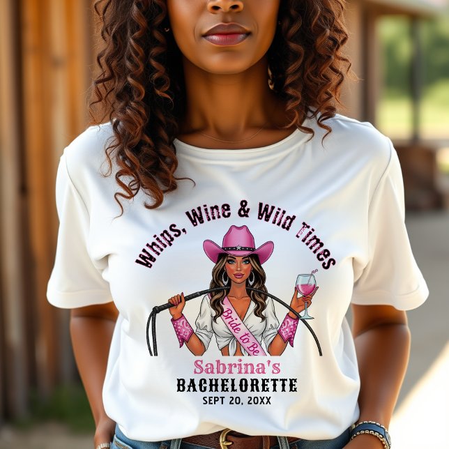 T-shirt Cowgirl Bachelorette Party Whihid Wine & Wild Time (Cowgirl Bachelorette Party Whips Wine & Wild Times T-Shirt
)