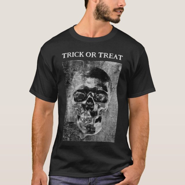 T-shirt Crâne noir et blanc. Farce ou Friandise (Devant)