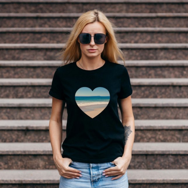 T-shirt Créez votre propre photo en forme de coeur (Create your own heart shaped photo tee.)