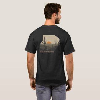 T-shirt Crépuscule dans les Pins - Silhouette de Forêt Abs