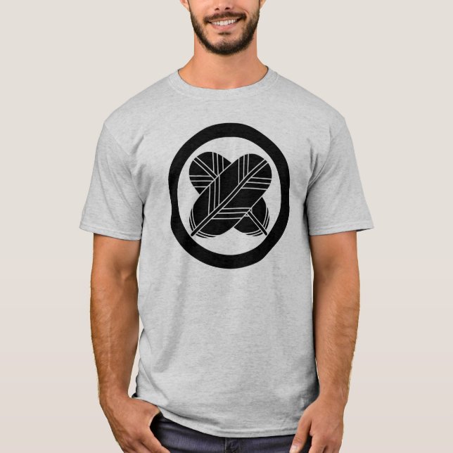 T-shirt Crête de famille d'Asano (Devant)