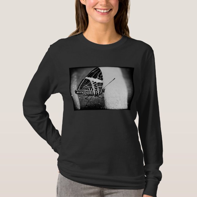 T-shirt croisement papillon (Devant)