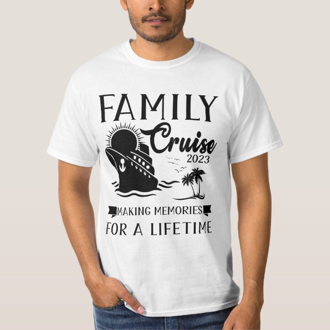 T-shirt Croisière en famille 2023 fait des souvenirs pour  (Devant)