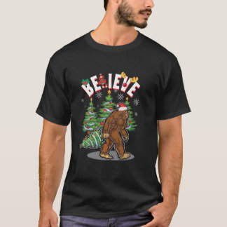 T-shirt Croyez Bigfoot Sasquatch Yeti Santa Hat Noël