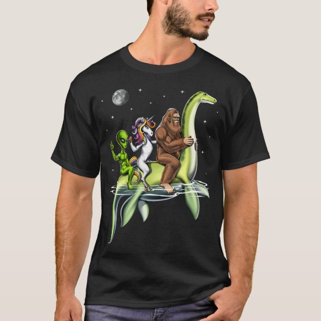 T-shirt Cryptides montant le monstre du Loch Ness (Devant)