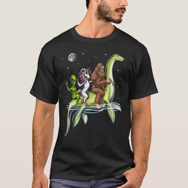 T-shirt Cryptids Riding Loch Ness Monster (Devant)