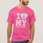 T-shirt Custom Cute Pink J'aime ma petite amie photo homme<br><div class="desc">Créez votre propre Custom Cute Pink J'adore mon T-shirt homme photo de petite amie avec ce modèle chemise moderne et drôle avec une police serif en dalle cool et photo de petite amie dans un coeur rouge énorme. Ajoutez votre propre photo, votre nom ou tout texte personnalisé. Le design des...</div>