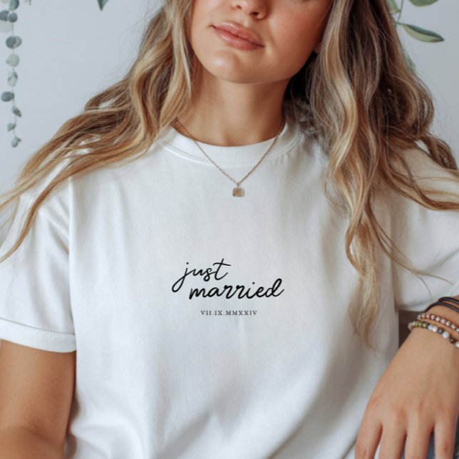 T-shirt Custom 'Just Married' Wedding Roman Numeral Date (Créateur téléchargé)