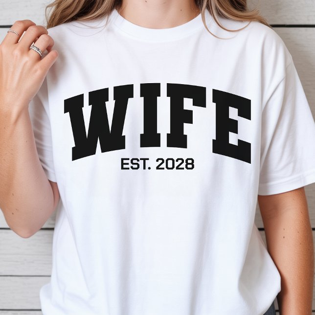 T-shirt Custom Newlyweds Matching Shirt, Wife Husband Gift (Engagement gifts for couples, Wedding gifts for bride and groom, Wifey and Hubby matching outfits)
