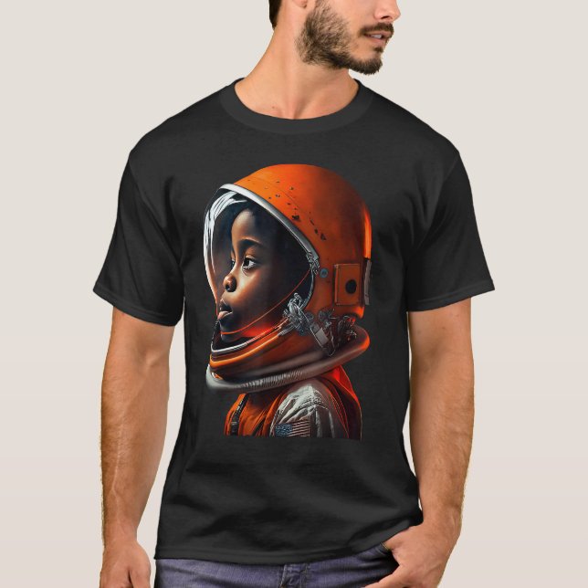 T-shirt Cute Black Boy Wearing Spacesuit (Devant)