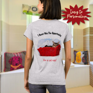 T-shirt Cute chaton dormant dans le panier rouge personnal