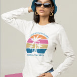 T-shirt Cute Custom Beach Voyage Long Manche Femme<br><div class="desc">Ce mignon T-shirt à manches longues pour femmes à palmiers tropicaux est parfait pour un voyage d'été à la plage avec vos amis de l'université ou un plaisir de croisière en bateau de vacances en famille. Personnalisez un ensemble de tee - shirts customisés pour votre voyage de groupe sur la...</div>