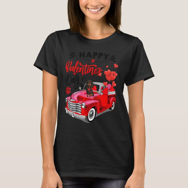 T-shirt Cute Dachshund Dog Red Truck Happy Valentine's Day (Devant)