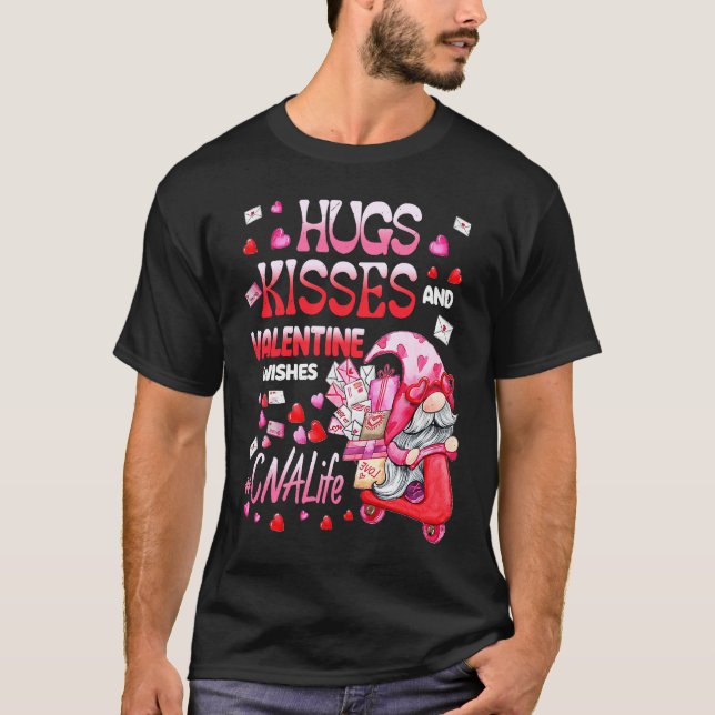 T-shirt Cute Gnome CNA Life Nurse Hugs Baisers Valentines  (Devant)