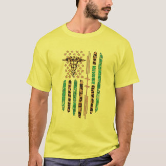 T-shirt Cute Nurse American Drapeau Design Avec Heartbeat