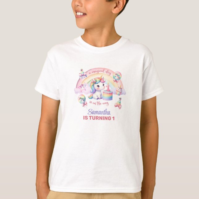 T-shirt Cute Rainbow Unicorn Et Étincelle 1Er Anniversaire (Devant)