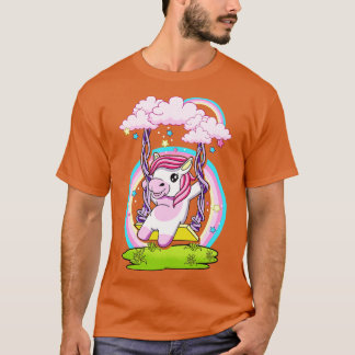 T-shirt Cute Unicorne Se Balançant Sur Le Nuage