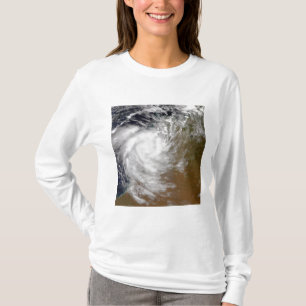 T-shirt Cyclone tropical Magda venant à terre dans austra