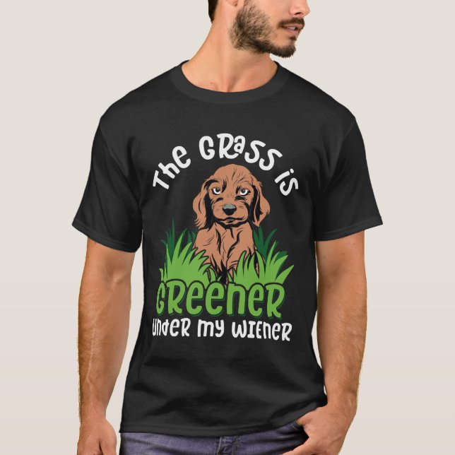 T-shirt Dachshund Maman L'Herbe Est Plus Verte Sous Mon Éc (Devant)