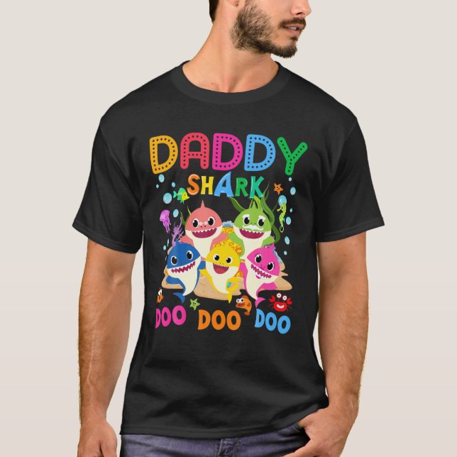 T-shirt Daddy Shark Cadeau mignonne bébé requin Famille de (Devant)