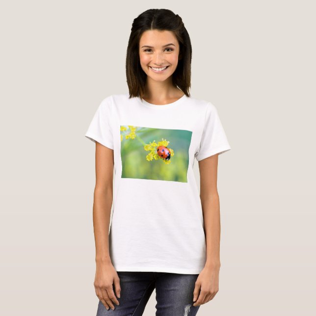 T-shirt dame sur le dessus (Devant entier)