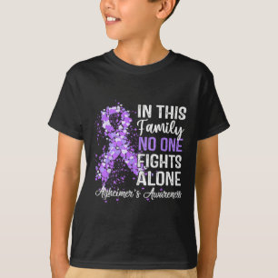 T-shirt Dans cette famille, personne ne combat Heimer seul