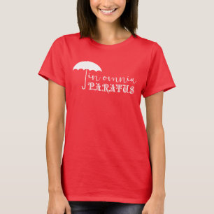 T-shirt Dans la pièce en t rouge de base d'Omnia Paratus