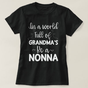 T-shirt Dans un monde complètement de la grand-maman soye
