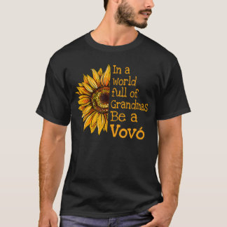 T-shirt dans un monde de grand-mères soyez une grand-mère